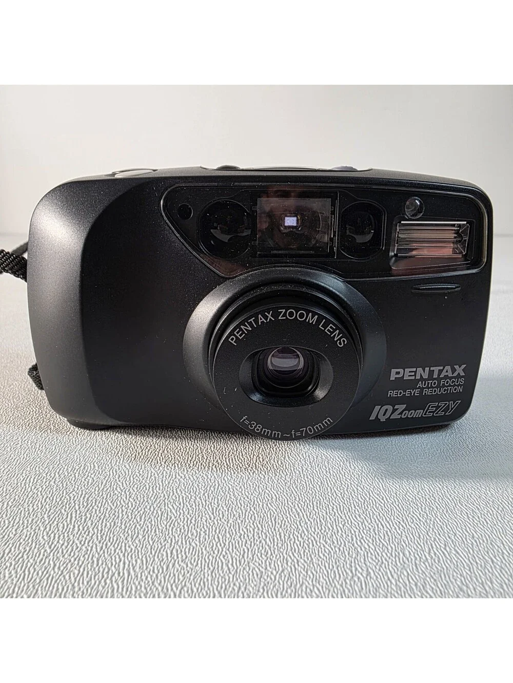 Pentax IQZoom EZY 35mm Point & Shoot Film Camera 38-70mm